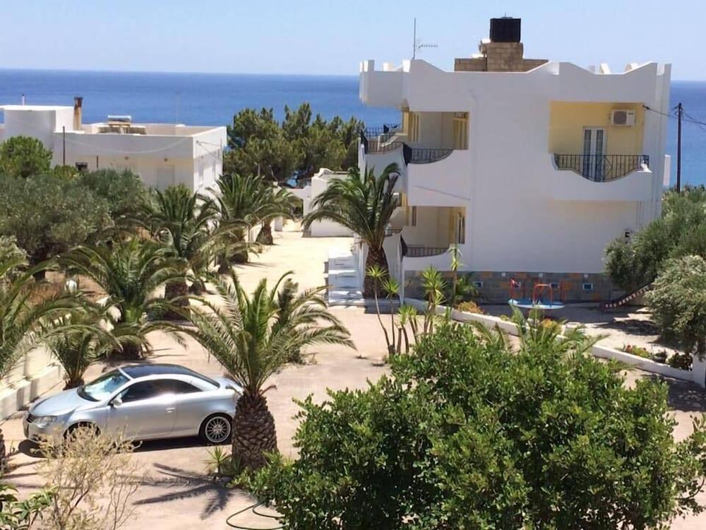 Elena S Beach Garden Ierápetra Exterior foto